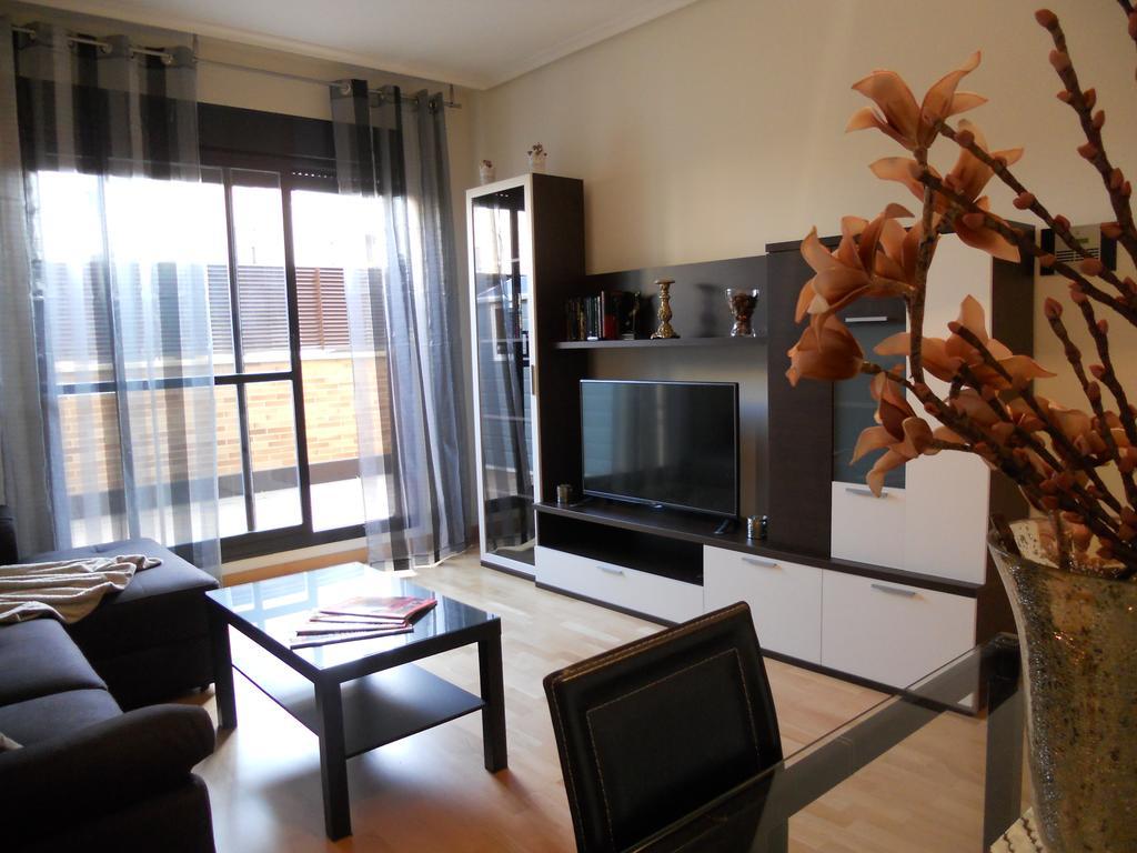 Apartamento Bellavista Apartment Lardero Exterior photo